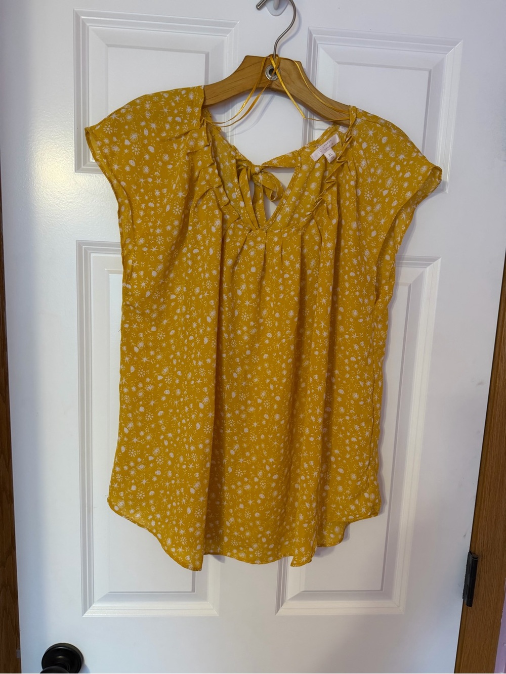 LC Lauren Conrad Mustard Floral Tie-Back Cap Sleeve Blouse